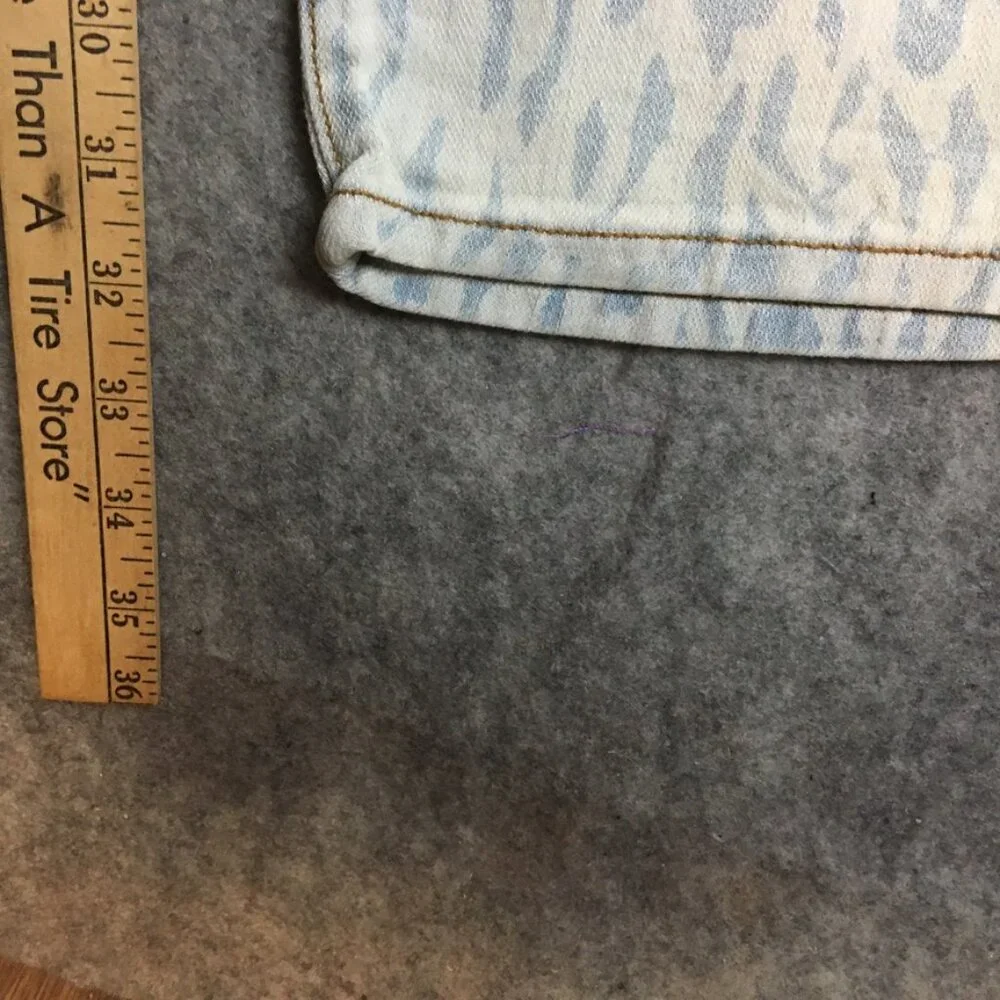 LUX Jeans 32 14 Mid Rise Straight Light Wash Leopard Print Stretch Blue Made USA - Picture 8 of 12